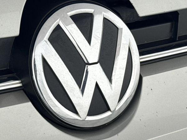 2017-Volkswagen-Up-Cross-Up-10-5-dr image:11