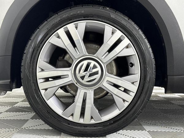 2017-Volkswagen-Up-Cross-Up-10-5-dr image:4