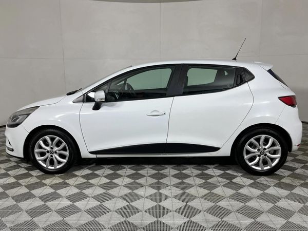2018-Renault-Clio-IV-12T-Expression-Auto-5-dr-88kW image:18