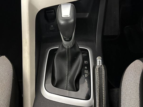 2023-Nissan-Magnite-10T-Acenta-Auto image:9