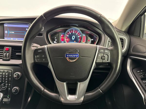 2014-Volvo-V40-T4-Excel-Auto image:11
