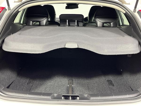 2014-Volvo-V40-T4-Excel-Auto image:13