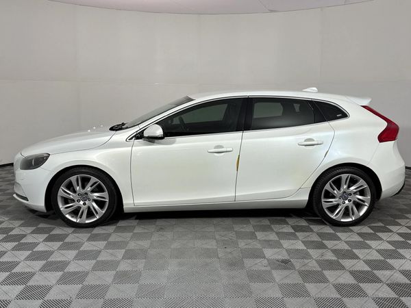 2014-Volvo-V40-T4-Excel-Auto image:18