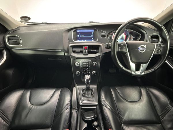 2014-Volvo-V40-T4-Excel-Auto image:1