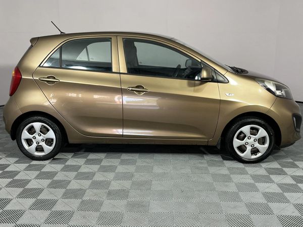2014-Kia-Picanto-10-LX image:16