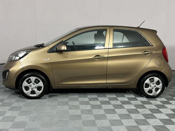 2014-Kia-Picanto-10-LX image:18