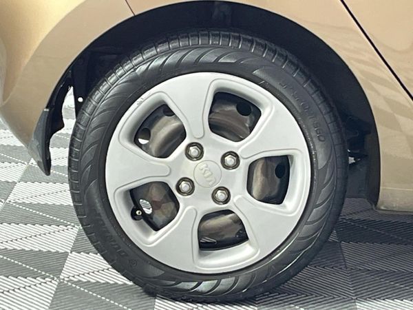 2014-Kia-Picanto-10-LX image:7