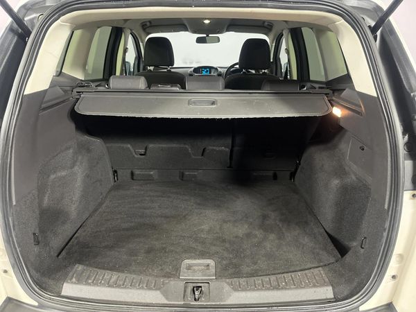 2015-Ford-Kuga-15-EcoBoost-Ambiente image:13