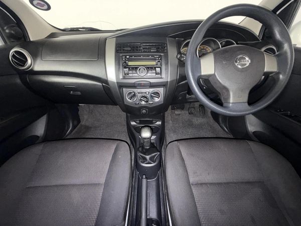 2014-Nissan-Livina-16-Acenta-X-Gear image:1