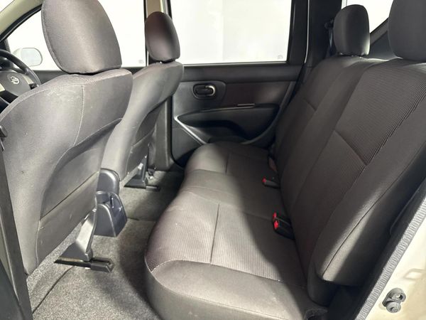 2014-Nissan-Livina-16-Acenta-X-Gear image:3