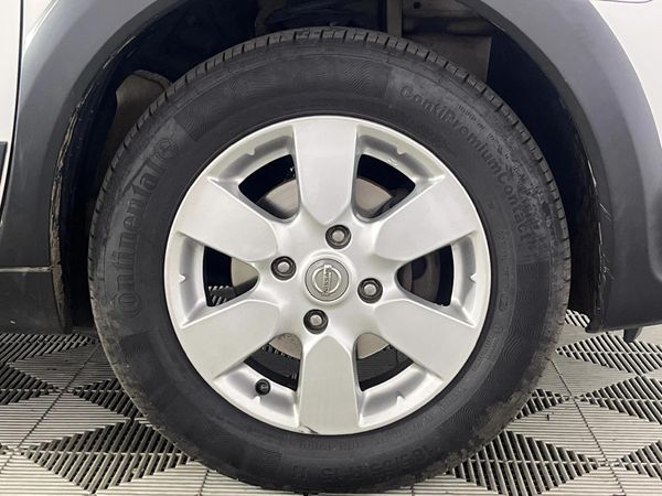 2014-Nissan-Livina-16-Acenta-X-Gear image:5