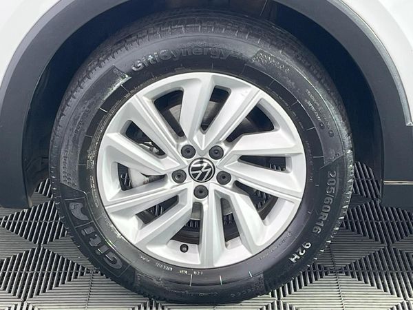 2023-Volkswagen-T-Cross-10-TSI-Comfortline image:4