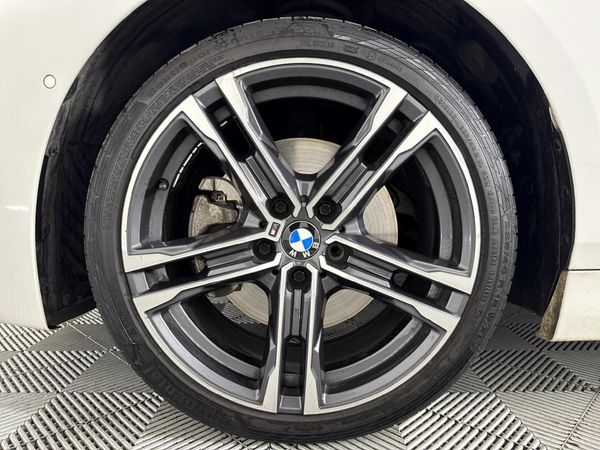 2023-BMW-1-Series-118d-5-dr-M-Sport-Auto image:4