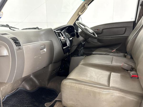 2022-Hyundai-H100-Bakkie-26D-Dropside image:6