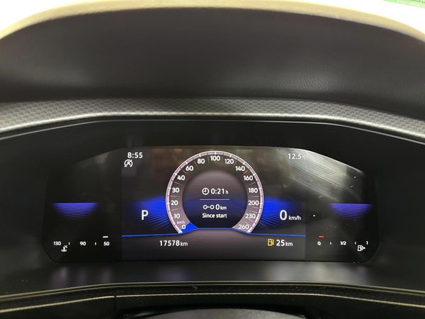 2025-Volkswagen-T-Cross-10-TSI-Life-Auto image:2