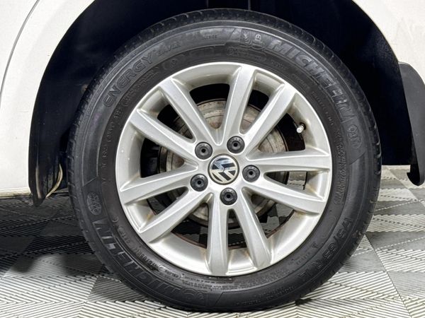 2014-Volkswagen-Polo-Vivo-16-Trendline-5-dr image:6