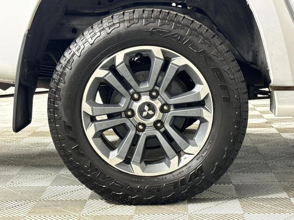 2022-Mitsubishi-Triton-24-Di-Dc-4x4-Auto-Double-Cab image:7