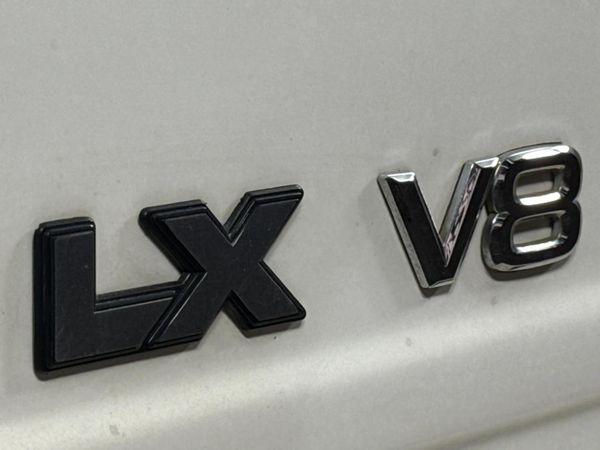 2016-Toyota-Land-Cruiser-79-45-D-Double-Cab image:11