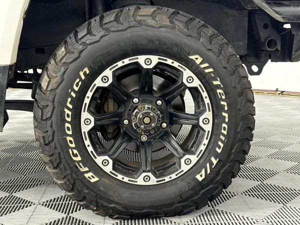 2016-Toyota-Land-Cruiser-79-45-D-Double-Cab image:5
