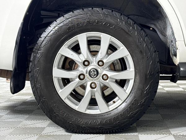 2017-Toyota-Land-Cruiser-200-45-D-V8-VX-Auto image:6