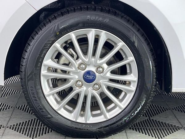 2019-Ford-Figo-15Ti-VCT-Titanium-5-dr image:4