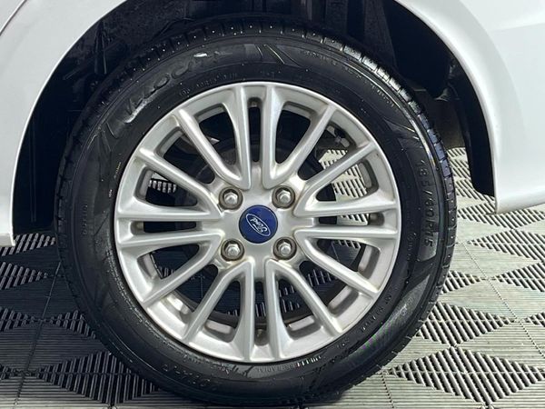 2019-Ford-Figo-15Ti-VCT-Titanium-5-dr image:6