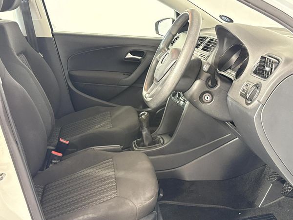 2014-Volkswagen-Polo-GP-12-TSI-Trendline-66kW image:9