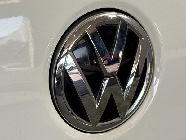 2014-Volkswagen-Polo-GP-12-TSI-Trendline-66kW image:11