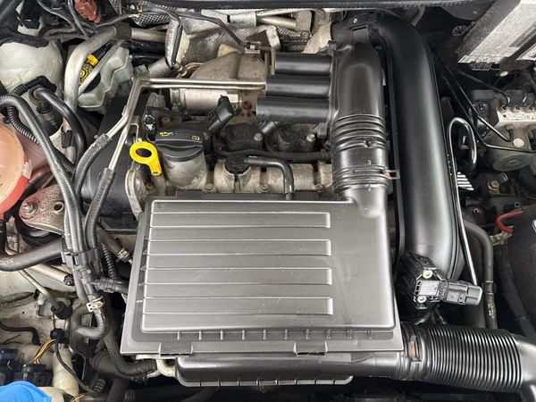 2014-Volkswagen-Polo-GP-12-TSI-Trendline-66kW image:12