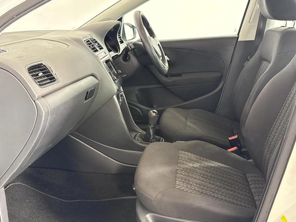 2014-Volkswagen-Polo-GP-12-TSI-Trendline-66kW image:8