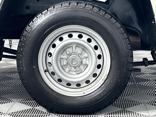 2025-Mitsubishi-Triton-24DI-GL-Single-Cab image:5