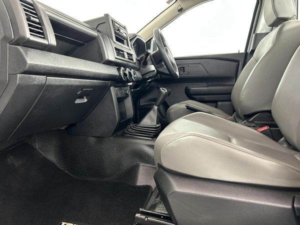 2025-Mitsubishi-Triton-24DI-GL-Single-Cab image:6