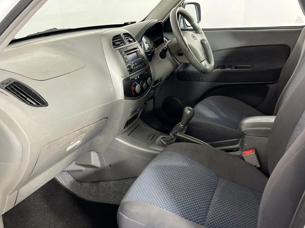 2012-Chery-Tiggo-16-TX image:8
