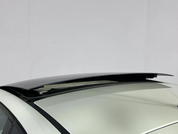 2014-Fiat-500-14-Lounge image:9