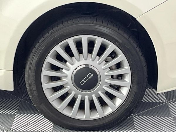 2014-Fiat-500-14-Lounge image:3