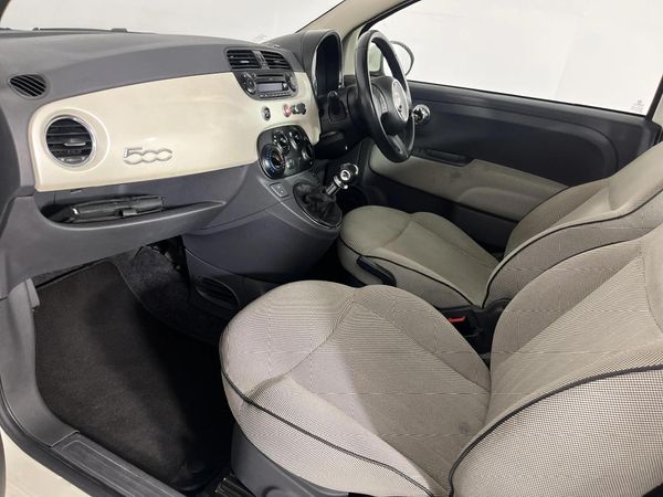 2014-Fiat-500-14-Lounge image:6