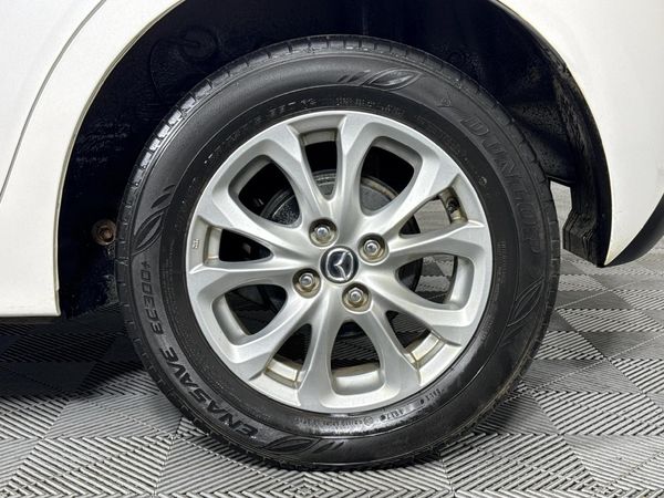 2017-Mazda-2-15-Individual-5-dr image:6