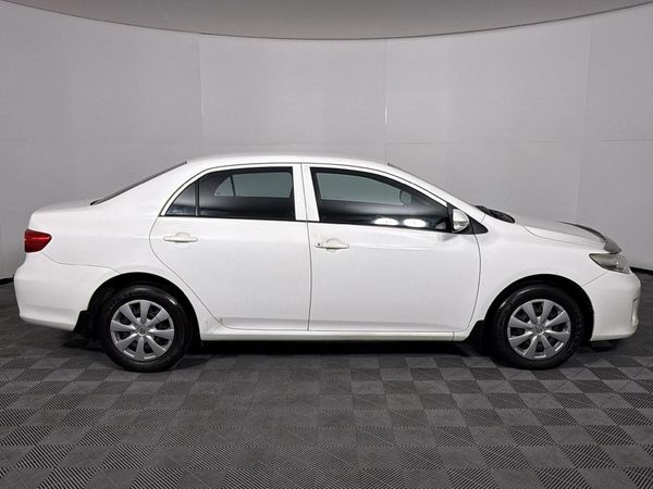 2010-Toyota-Corolla-13-Professional image:16