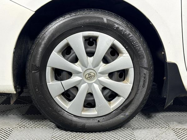 2010-Toyota-Corolla-13-Professional image:4