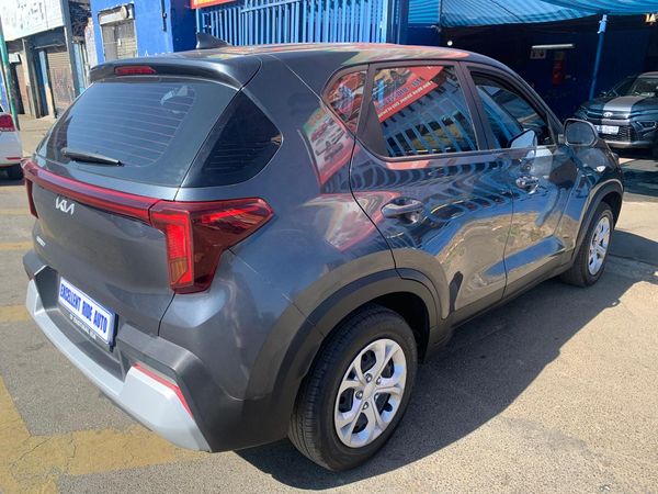 2024-Kia-Sonet-15-LX image:4