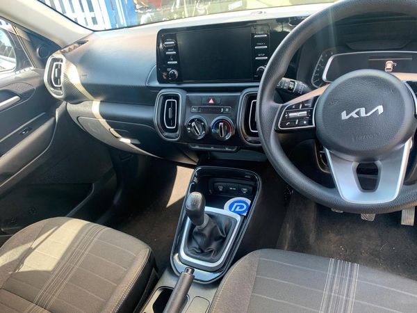 2024-Kia-Sonet-15-LX image:7