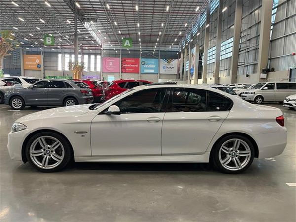 2014-BMW-5-Series-520d-M-Sport-Auto image:5