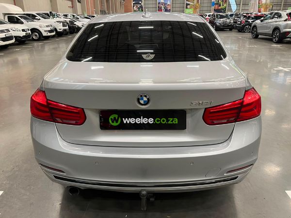 2016-BMW-3-Series-318i-Sport-Line-Auto image:3