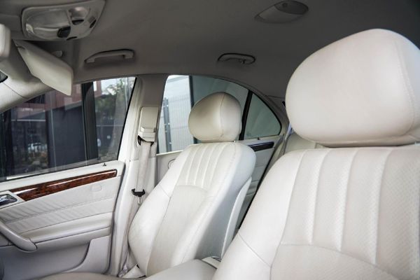 2005-Mercedes-Benz-C-Class-C-180-Elegance-Auto image:14