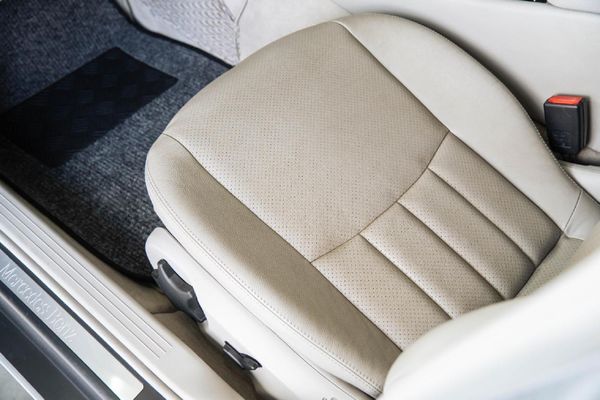 2005-Mercedes-Benz-C-Class-C-180-Elegance-Auto image:16