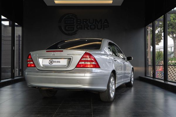 2005-Mercedes-Benz-C-Class-C-180-Elegance-Auto image:1