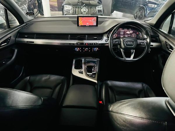 2017-Audi-Q7-30-TDI-quattro-Auto-45-TDI image:2