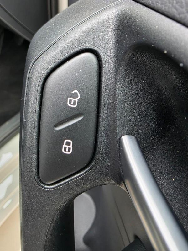 2026-Volkswagen-Polo-Vivo-14 image:17