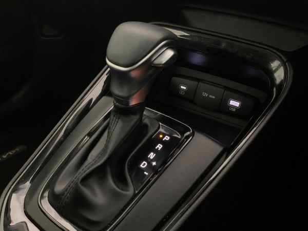 2025-Kia-Sonet-15-EX-Auto image:16