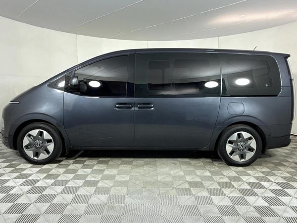 2022-Hyundai-Staria-22d-Elite-Auto image:20